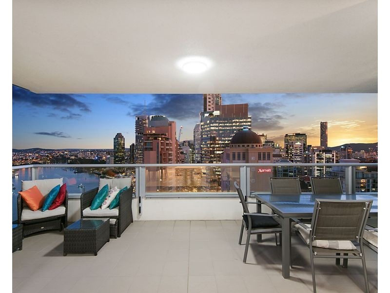 30 Macrossan Street, Brisbane City QLD 4000