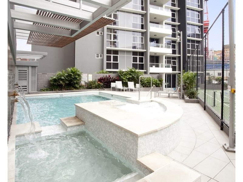 30 Macrossan Street, Brisbane City QLD 4000