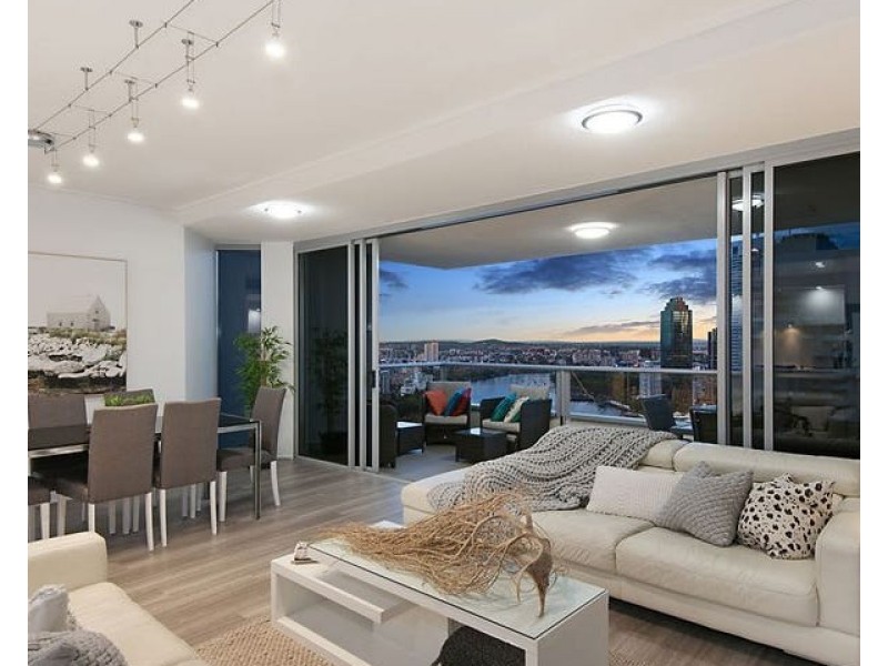 30 Macrossan Street, Brisbane City QLD 4000