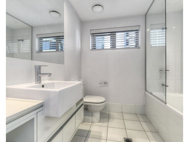 30 Macrossan Street, Brisbane City QLD 4000