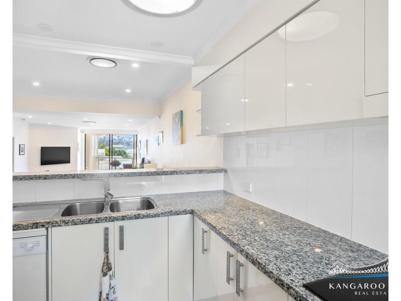 42/78 Cairns Street, Kangaroo Point QLD 4169