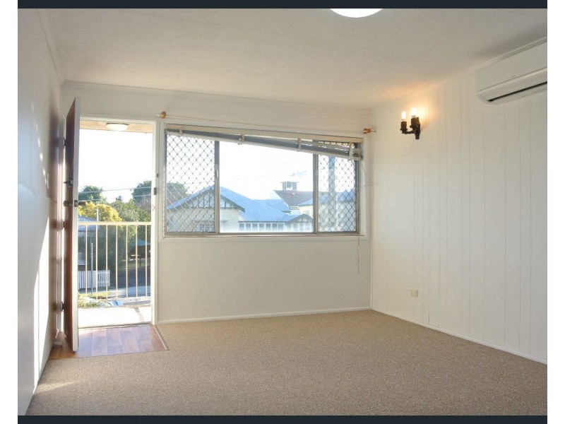 1/48 Dunellan Street, Greenslopes QLD 4120