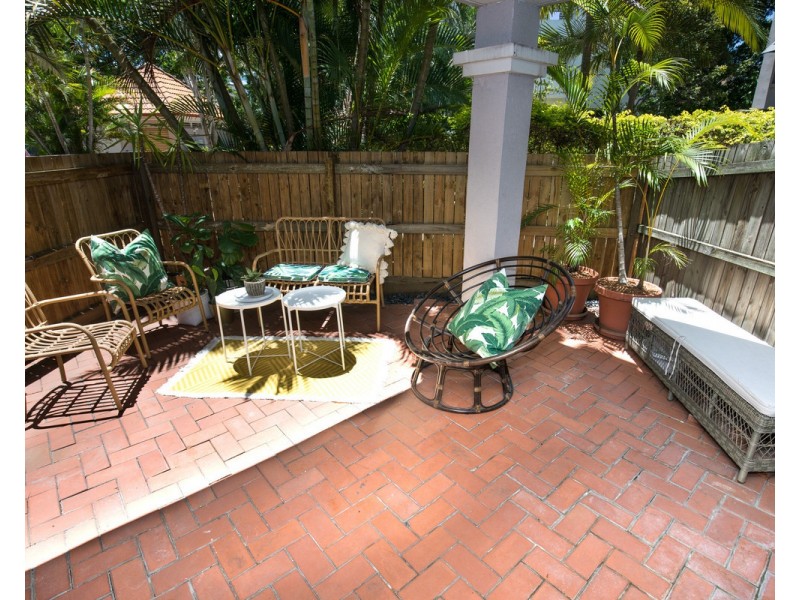 219 Wellington Road, East Brisbane QLD 4169