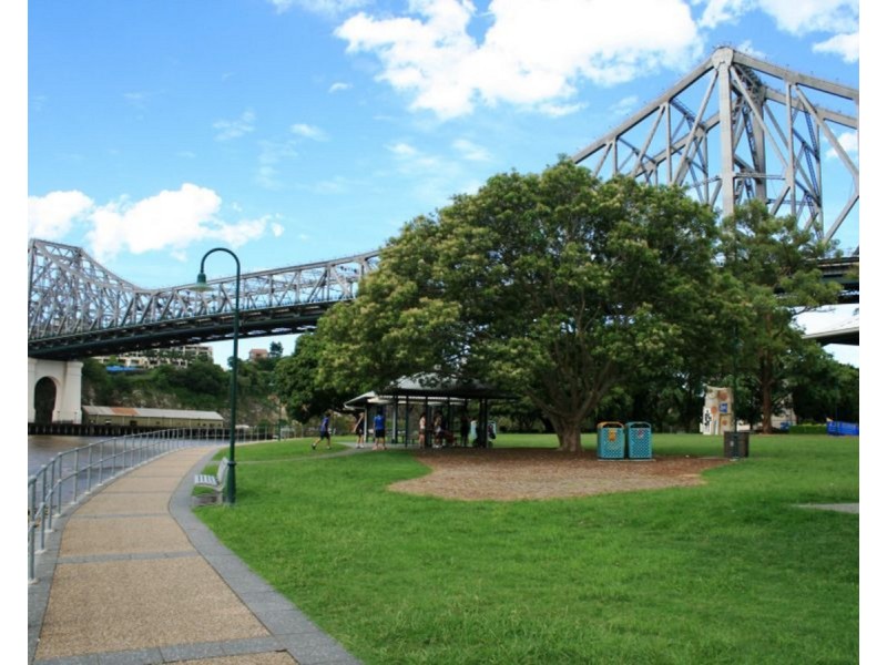 188 Shafston Avenue, Kangaroo Point QLD 4169