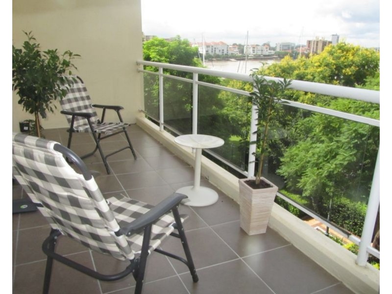 50 Rotherham Street, Kangaroo Point QLD 4169