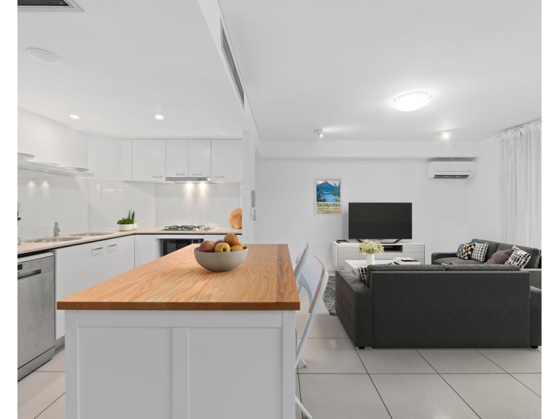 153 Lambert Street, Kangaroo Point QLD 4169