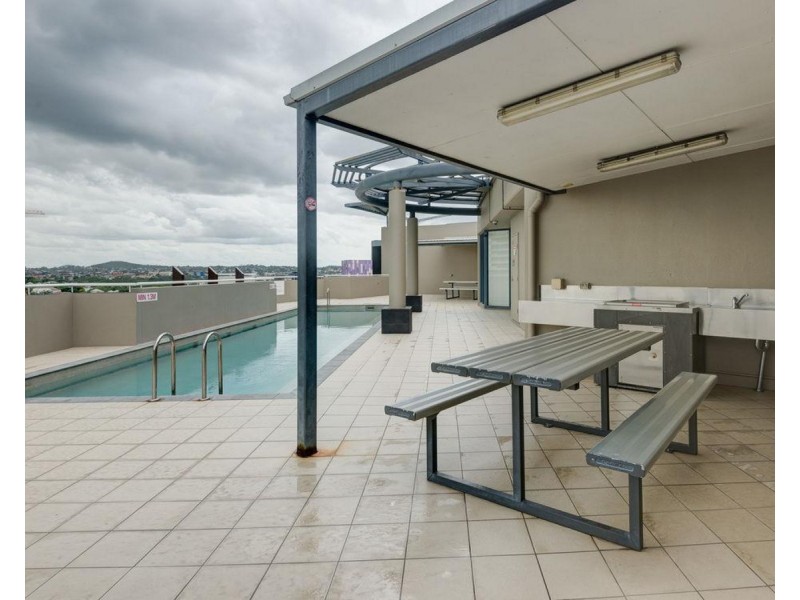 803 Stanley Street, Woolloongabba QLD 4102