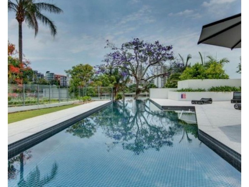 19 Anderson Street, Kangaroo Point QLD 4169