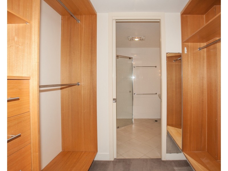 88 Lockerbie Street, Kangaroo Point QLD 4169