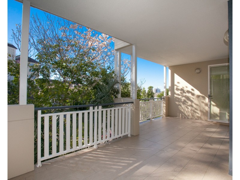 88 Lockerbie Street, Kangaroo Point QLD 4169