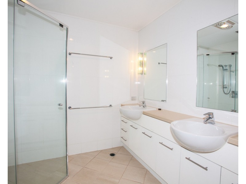 88 Lockerbie Street, Kangaroo Point QLD 4169