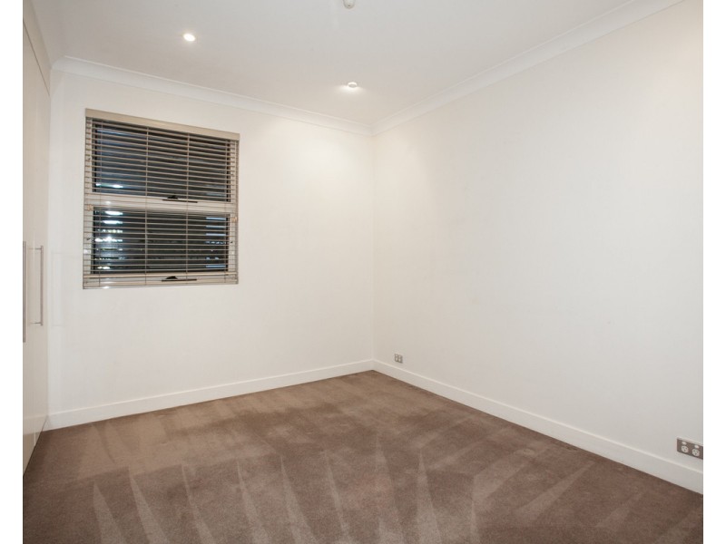 88 Lockerbie Street, Kangaroo Point QLD 4169