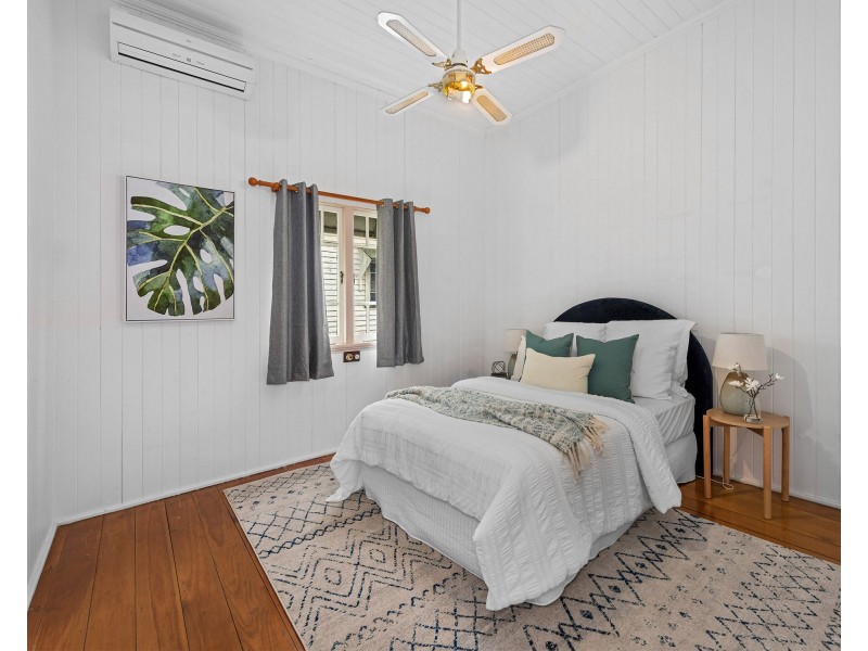 13 Hipwood Avenue, Coorparoo QLD 4151