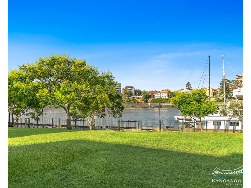 10 Goodwin Street, Kangaroo Point QLD 4169