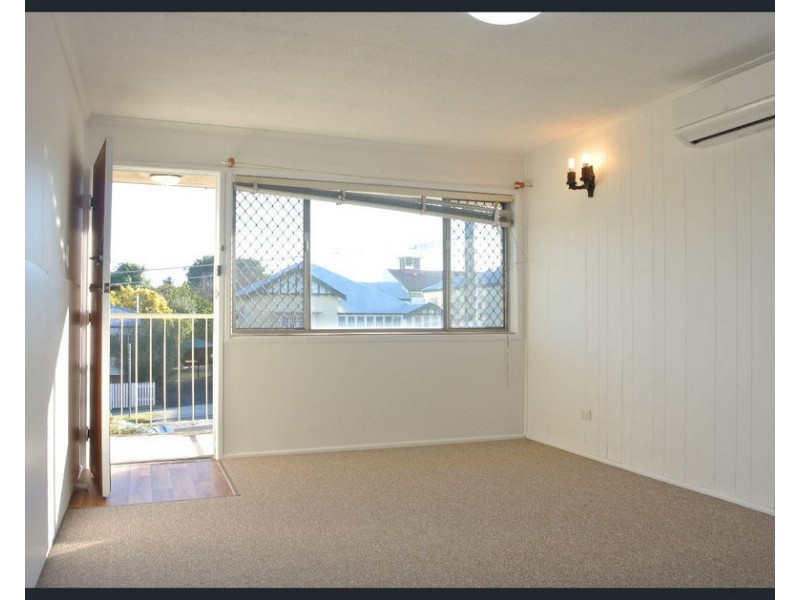 1/48 Dunellan Street, Greenslopes QLD 4120