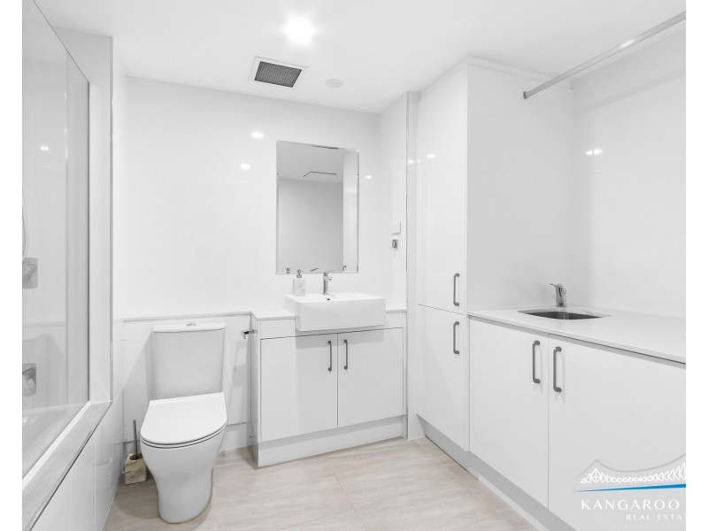 57 Lambert Street, Kangaroo Point QLD 4169