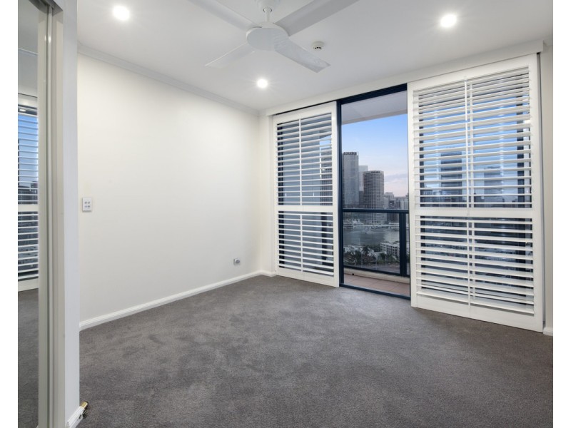 8 Goodwin Street, Kangaroo Point QLD 4169