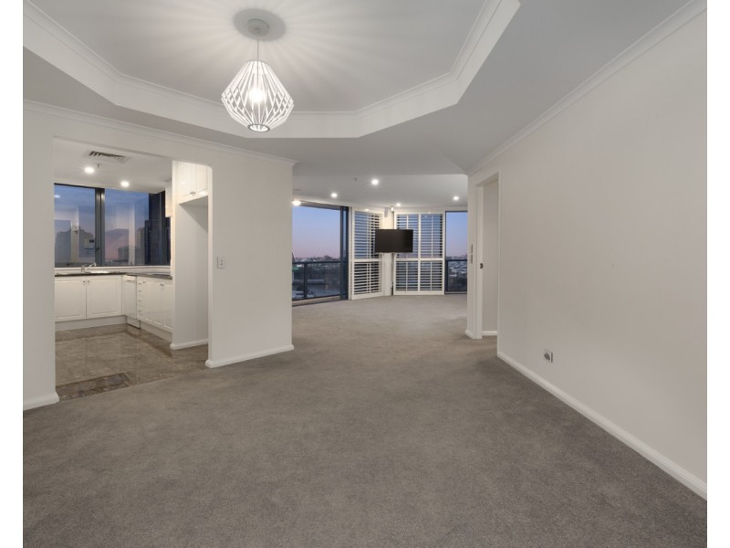 8 Goodwin Street, Kangaroo Point QLD 4169