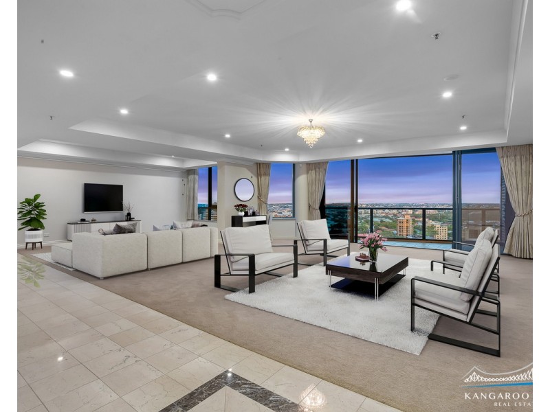 8 Goodwin Street, Kangaroo Point QLD 4169
