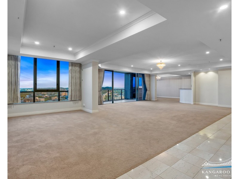 8 Goodwin Street, Kangaroo Point QLD 4169
