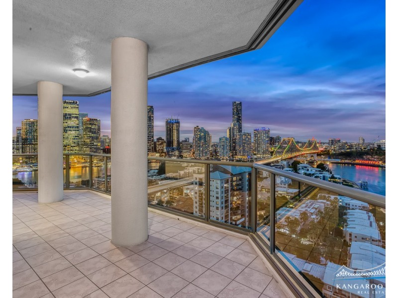 8 Goodwin Street, Kangaroo Point QLD 4169
