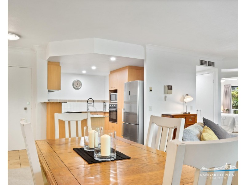 9/64 Lambert Street, Kangaroo Point QLD 4169