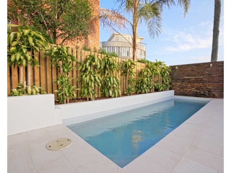30 Ellis Street, Kangaroo Point QLD 4169