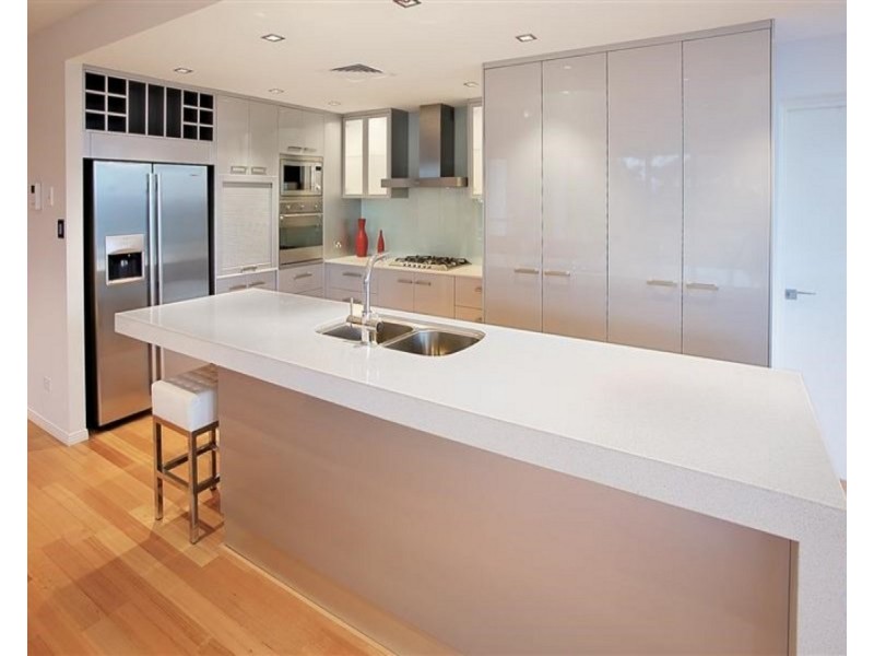 30 Ellis Street, Kangaroo Point QLD 4169