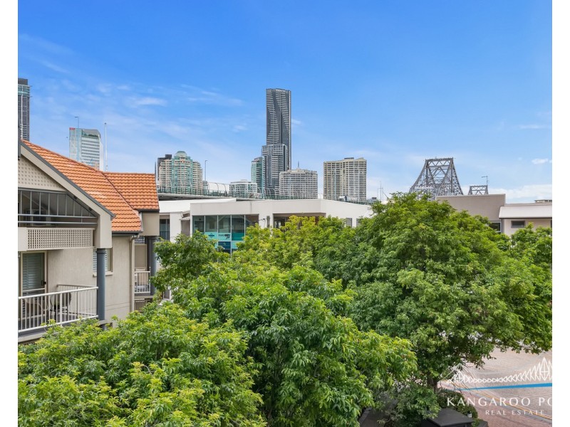 55 BAILDON Street, Kangaroo Point QLD 4169
