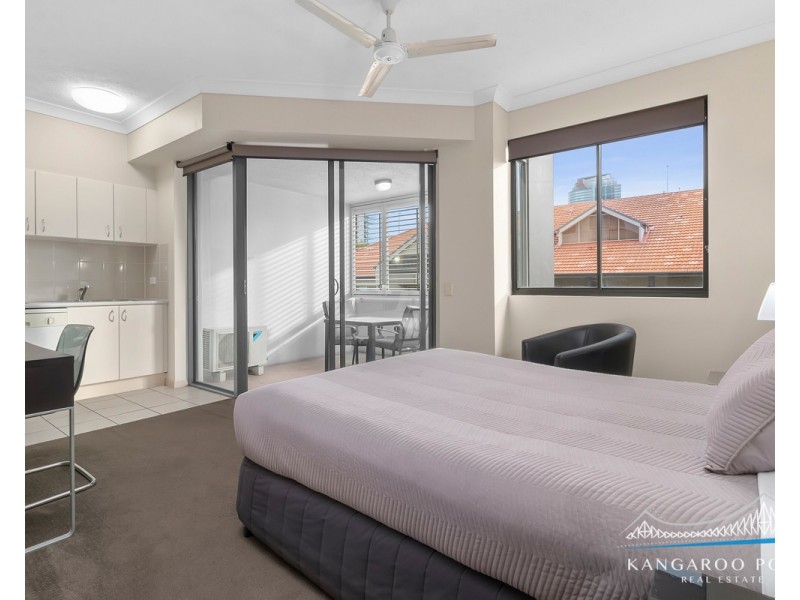 55 BAILDON Street, Kangaroo Point QLD 4169