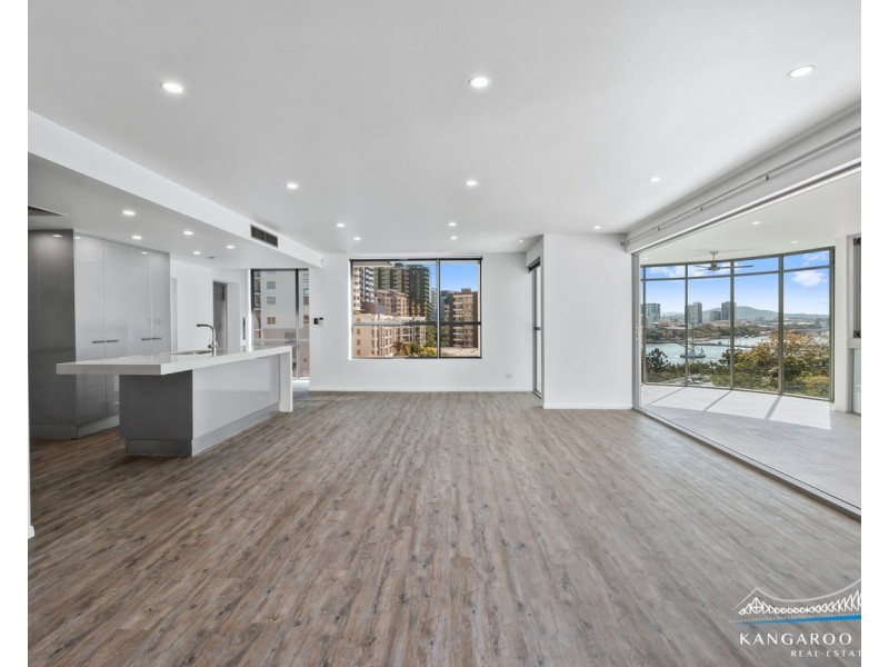 30 Ellis Street, Kangaroo Point QLD 4169