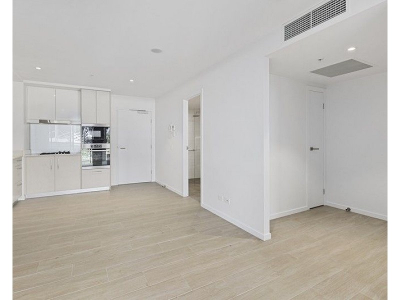 95 Linton Street, Kangaroo Point QLD 4169