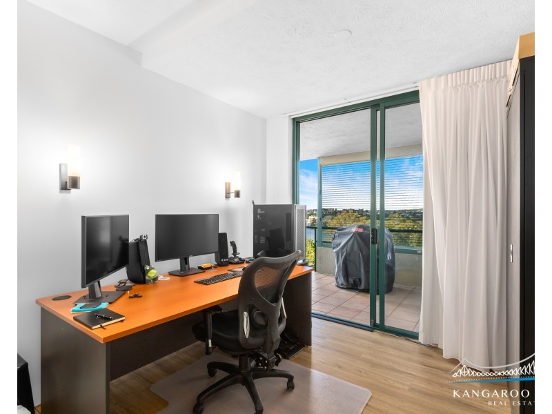 24/10 Park Avenue, Kangaroo Point QLD 4169