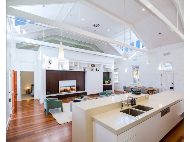 110 Main Street, Kangaroo Point QLD 4169