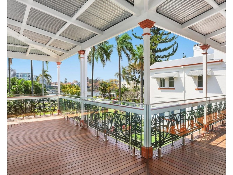 110 Main Street, Kangaroo Point QLD 4169