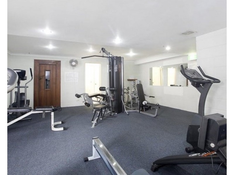 18/10 Goodwin Street, Kangaroo Point QLD 4169