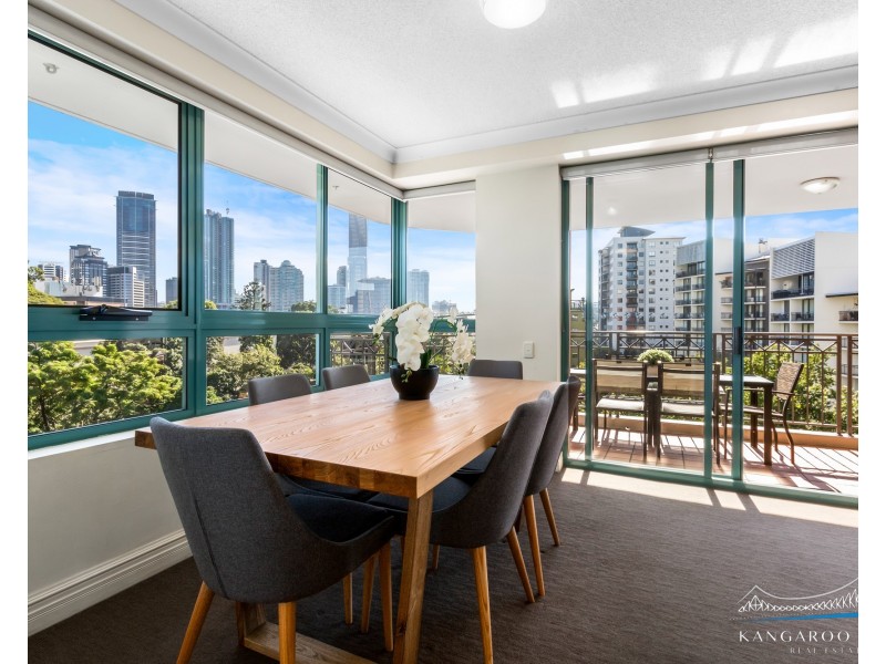 21/1 Goodwin Street, Kangaroo Point QLD 4169