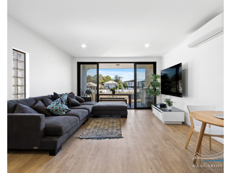 100 Dickenson Street, Carina QLD 4152