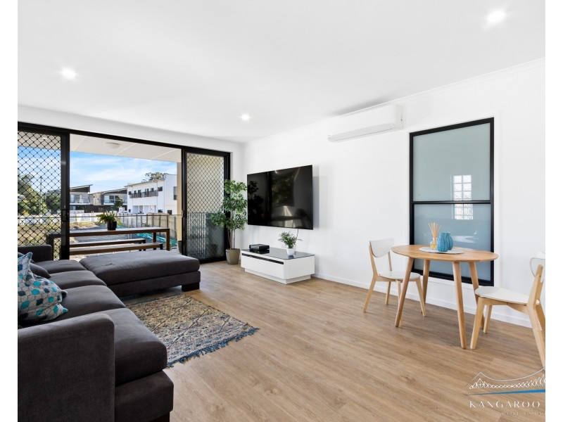 100 Dickenson Street, Carina QLD 4152