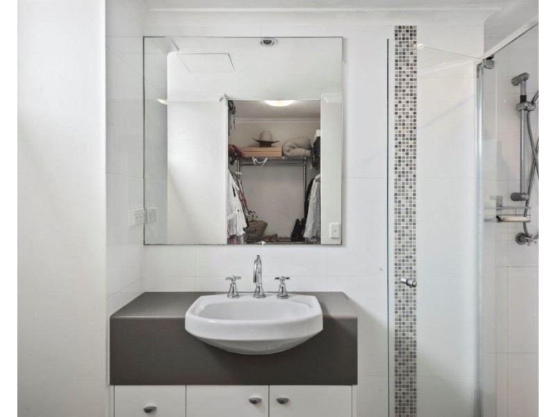 27/55 Thorn Street, Kangaroo Point QLD 4169