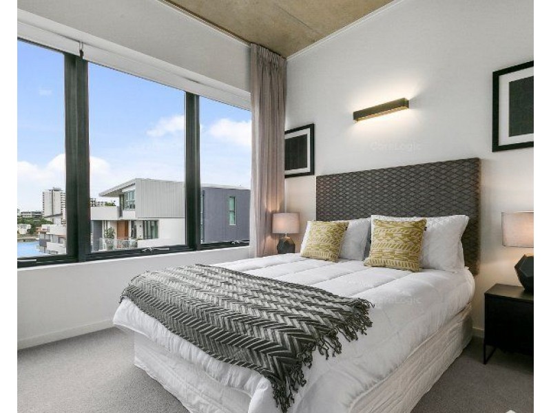 19 Anderson Street, Kangaroo Point QLD 4169