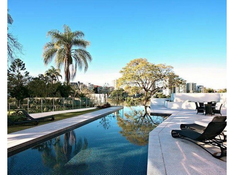 19 Anderson Street, Kangaroo Point QLD 4169