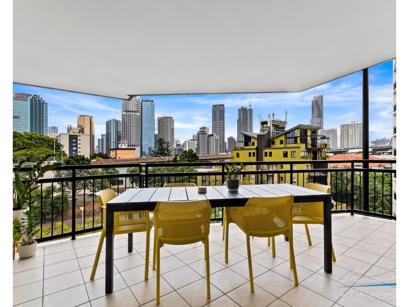 65/15 Goodwin Street, Kangaroo Point QLD 4169