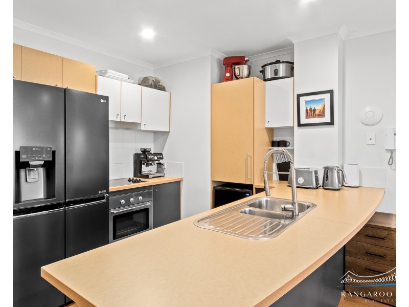 65/15 Goodwin Street, Kangaroo Point QLD 4169