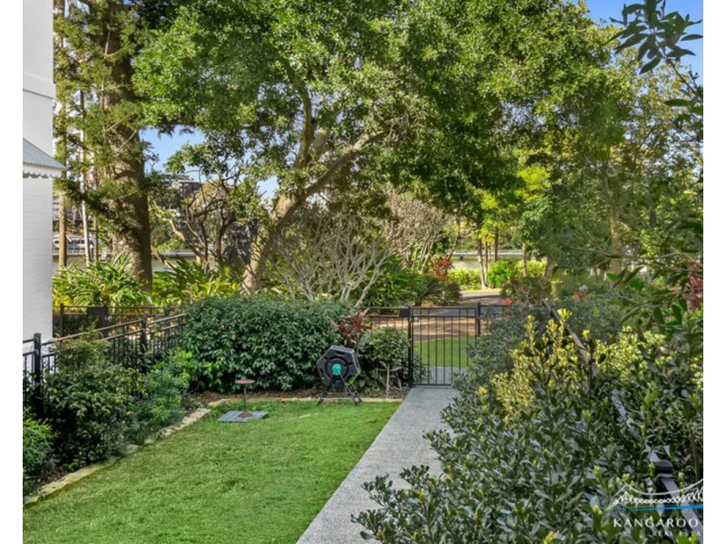 25 Anderson Street, Kangaroo Point QLD 4169