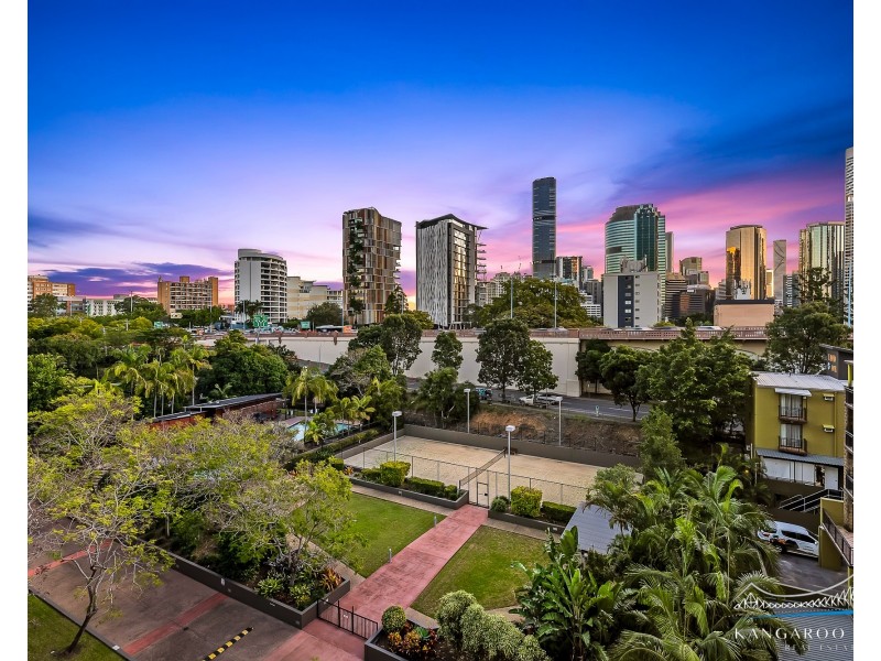 15 Goodwin Street, Kangaroo Point QLD 4169