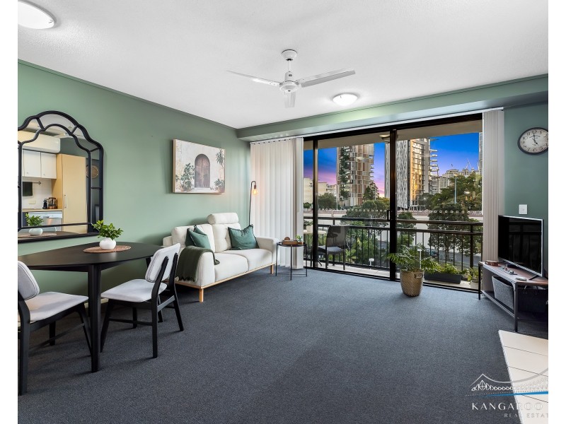 15 Goodwin Street, Kangaroo Point QLD 4169