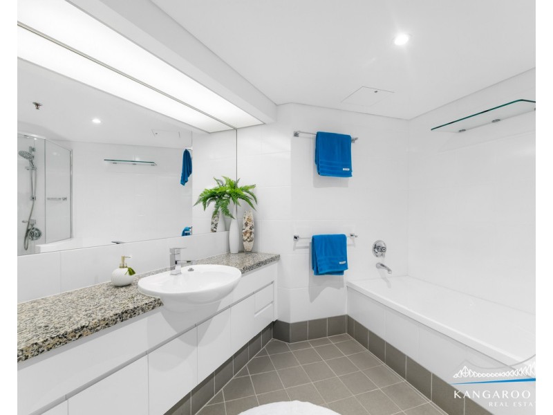19th Floor/42 Ferry Street, Kangaroo Point QLD 4169