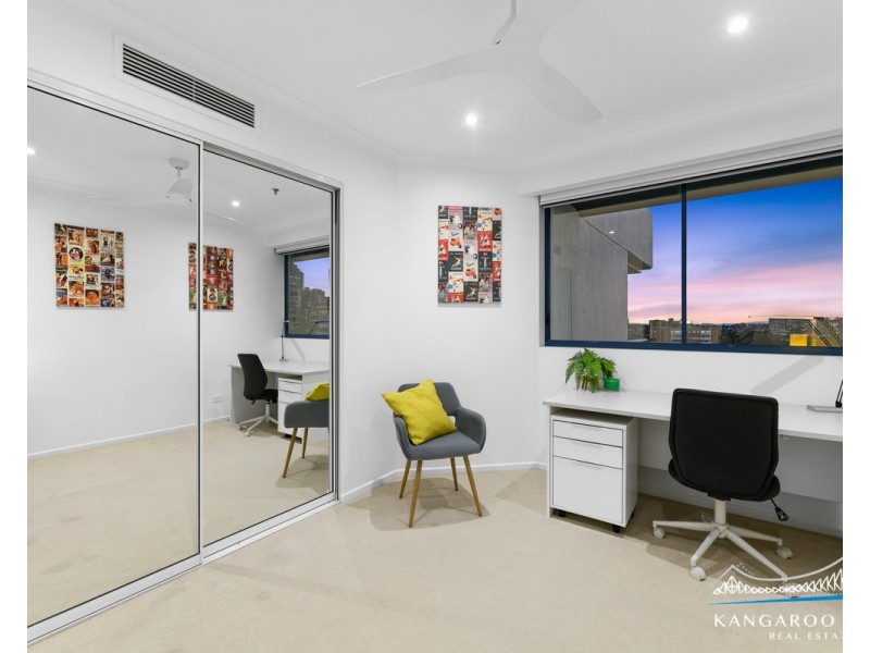 19th Floor/42 Ferry Street, Kangaroo Point QLD 4169