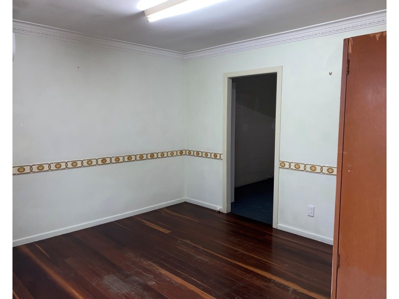 16 Wolseley Street, Woolloongabba QLD 4102